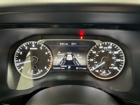 Used 2023 Nissan Pathfinder SV FWD image 7