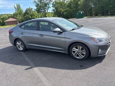 Used 2019 Hyundai Elantra SEL w/ Cargo Package FWD image 28