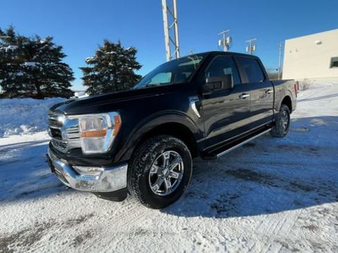 Used 2023 Ford F150 XLT w/ XTR Package image 5
