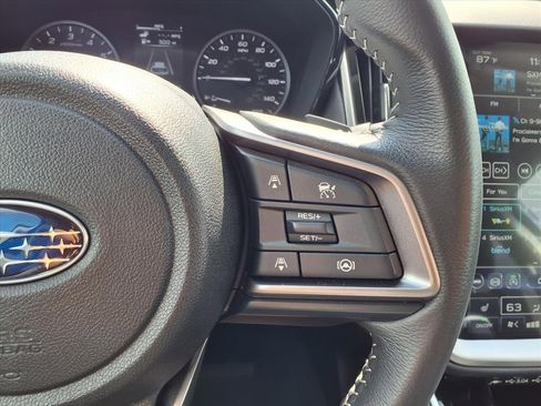 Used 2025 Subaru Outback Premium w/ Popular Package #1A image 11