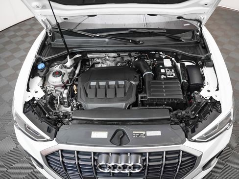 Certified 2022 Audi Q3 2.0T Premium Plus image 4