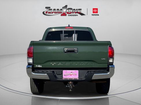 Used 2022 Toyota Tacoma TRD Off-Road image 6