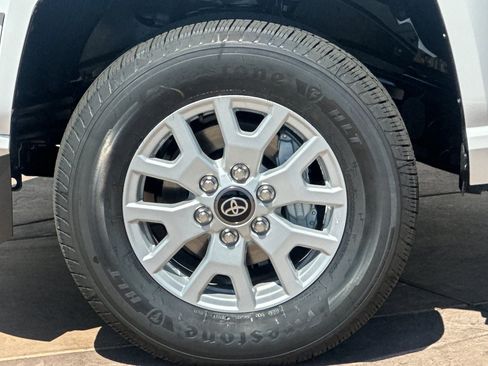 New 2026 Toyota Tacoma SR5 RWD image 31