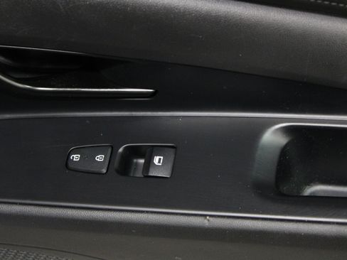 Used 2025 Hyundai Elantra Sport FWD image 25