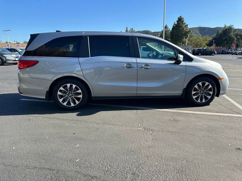 Used 2024 Honda Odyssey EX-L image 5