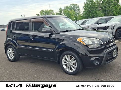Used 2013 Kia Soul + FWD image 3
