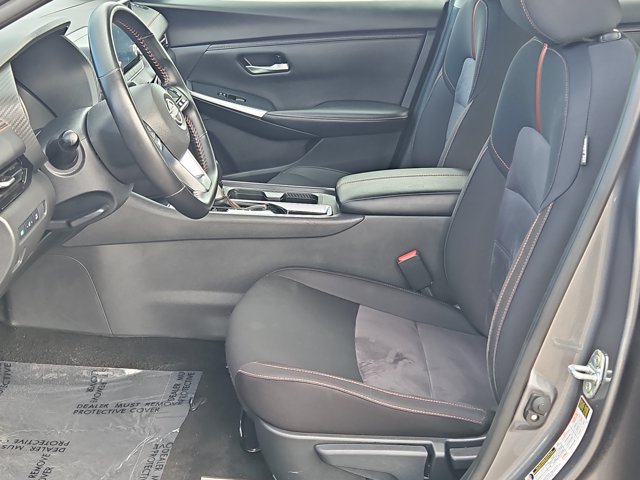 Used 2025 Nissan Sentra SR FWD image 15