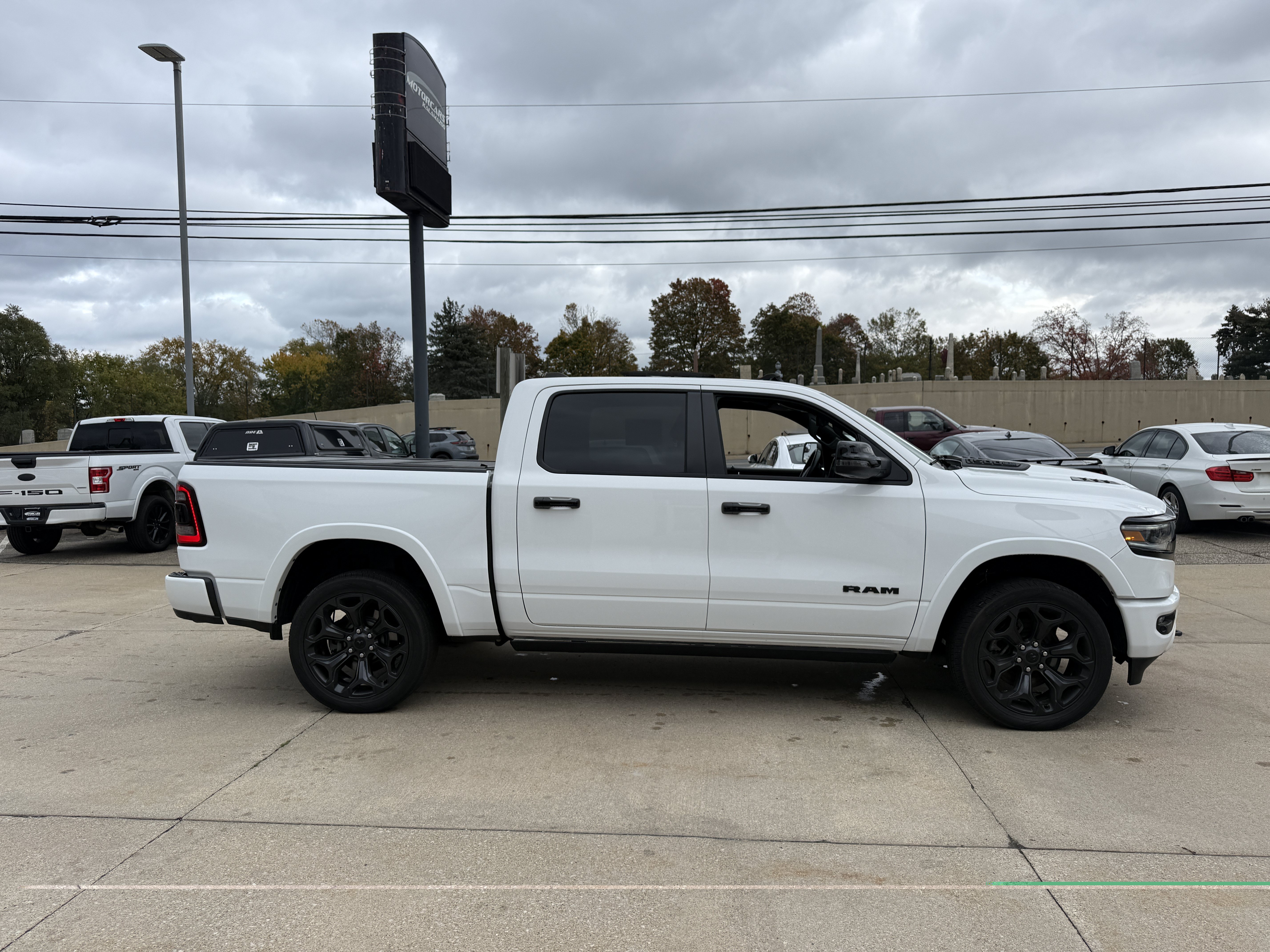 Used 2023 RAM 1500 Limited AWD/4WD image 7