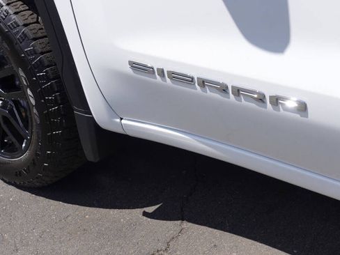 Used 2024 GMC Sierra 1500 Pro w/ Graphite Edition AWD/4WD image 14