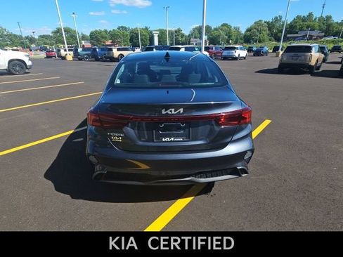 Used 2023 Kia Forte LXS FWD image 7