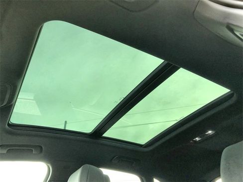 Used 2025 Audi Q3 2.0T Premium image 21