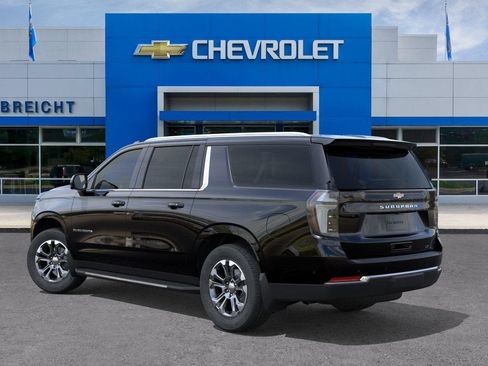 New 2026 Chevrolet Suburban LT w/ Comfort Package AWD/4WD image 3
