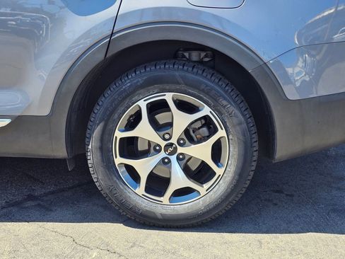 Used 2022 Kia Telluride EX FWD image 9