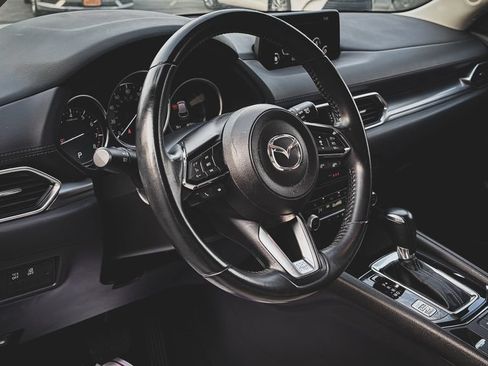 Used 2020 MAZDA CX-5 Touring FWD image 2