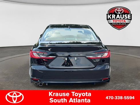 New 2026 Toyota Camry Hybrid w/ Multimedia Upgrade Package FWD image 7