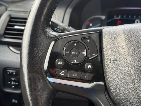 Used 2020 Honda Pilot Touring image 21