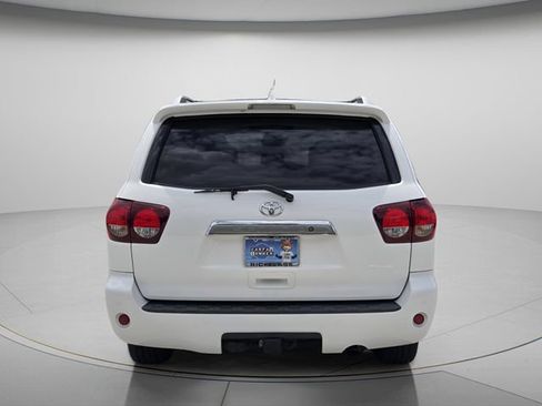Used 2019 Toyota Sequoia Limited w/ Safety & Convenience Package RWD image 6