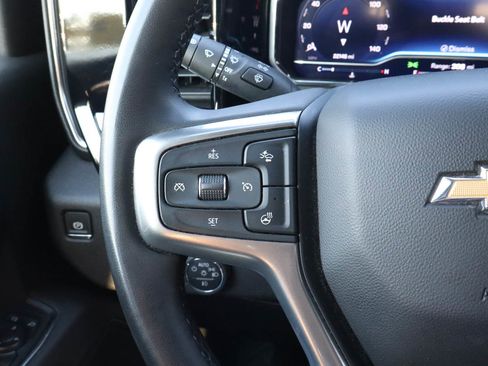 Used 2025 Chevrolet Silverado 2500 LT w/ Convenience Package image 30