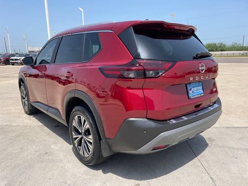 Used 2023 Nissan Rogue SV w/ SV Premium B Package FWD image 5