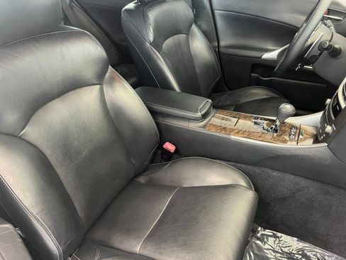 Used 2011 Lexus IS 250 AWD w/ Premium Pkg Value Edition image 15