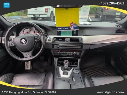 Used 2013 BMW M5 RWD image 17