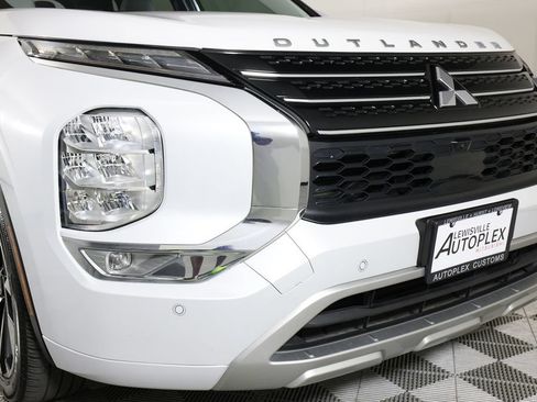 Used 2024 Mitsubishi Outlander SEL FWD image 35