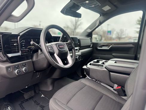 Used 2024 GMC Sierra 1500 Elevation image 14