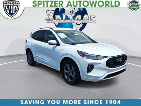 Used 2023 Ford Escape ST-Line Select AWD/4WD image 2
