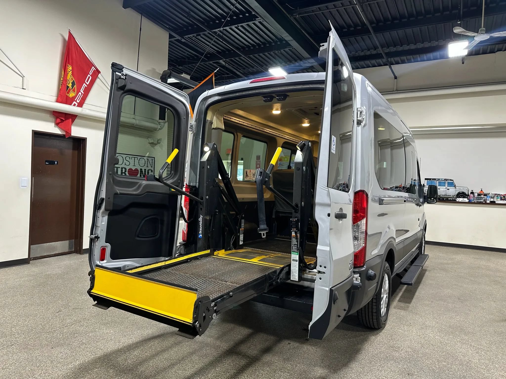 Used 2015 Ford Transit 250 148 Medium Roof RWD image 50