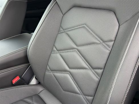 New 2026 Volkswagen Atlas SE image 13