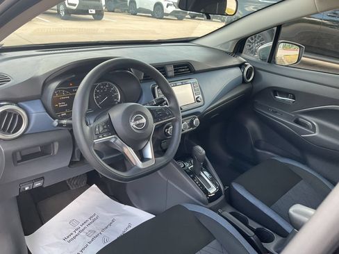Used 2025 Nissan Versa SV w/ Trunk Package FWD image 10