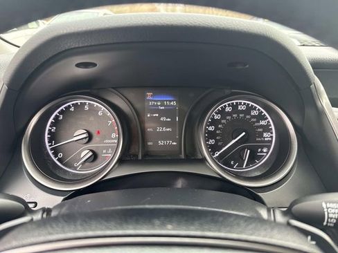 Used 2024 Toyota Camry SE image 33