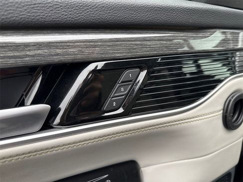 Used 2022 Jeep Wagoneer Series II image 20