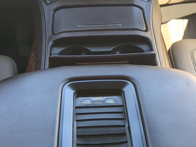 Used 2016 Chevrolet Tahoe LTZ AWD/4WD image 18
