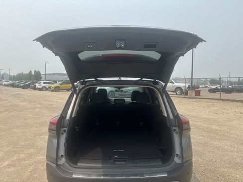 Used 2021 Nissan Rogue SV w/ Premium Package AWD/4WD image 9
