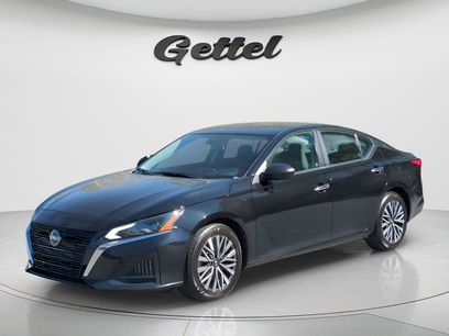 Used 2024 Nissan Altima 2.5 SV