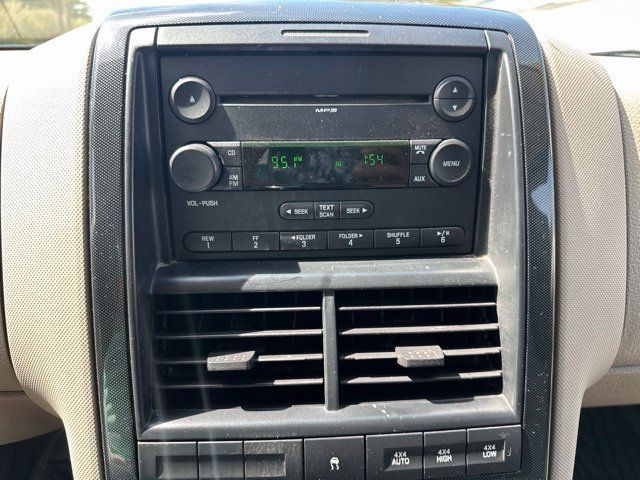 Used 2006 Ford Explorer XLT AWD/4WD image 16