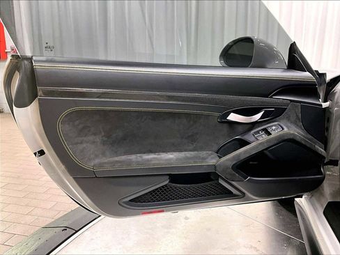 Used 2019 Porsche 911 GT3 RS image 24