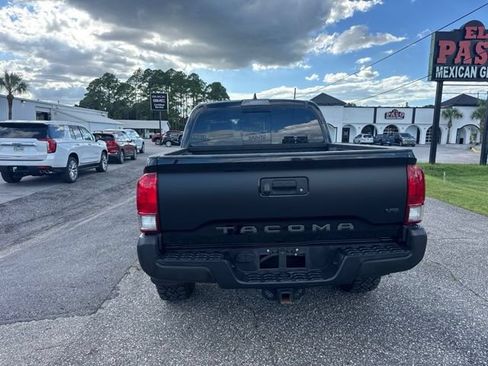 Used 2017 Toyota Tacoma TRD Off-Road w/ Tow Package (A/T) AWD/4WD image 4