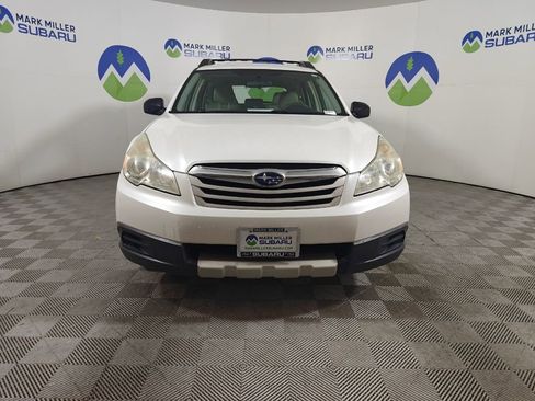 Used 2011 Subaru Outback 2.5i image 6