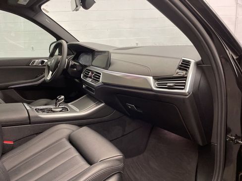 Used 2022 BMW X5 sDrive40i w/ Parking Assistance Package image 26