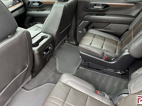 Certified 2025 Chevrolet Tahoe High Country w/ Sun And Tow Package image 13