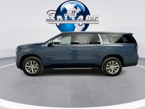 New 2026 Chevrolet Suburban Premier image 6