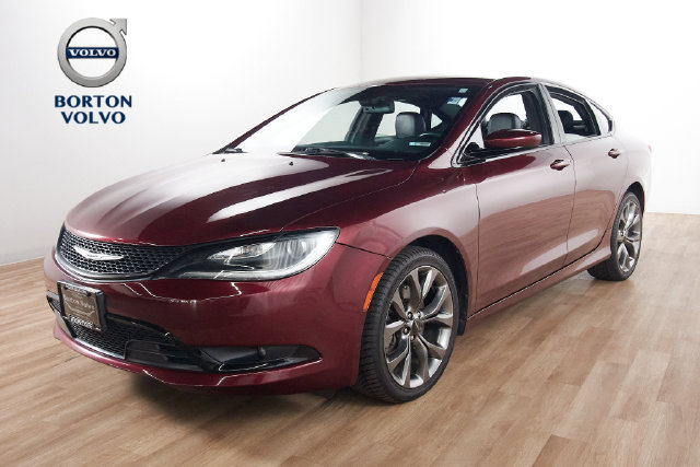 Used 2016 Chrysler 200 S w/ Comfort Group AWD/4WD image 1