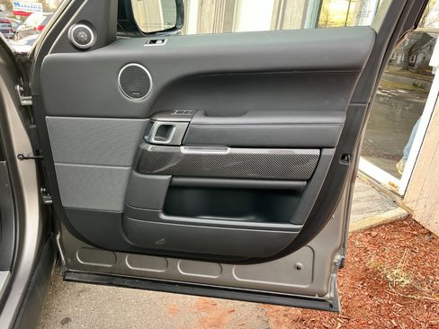 Used 2020 Land Rover Range Rover Sport HST image 44