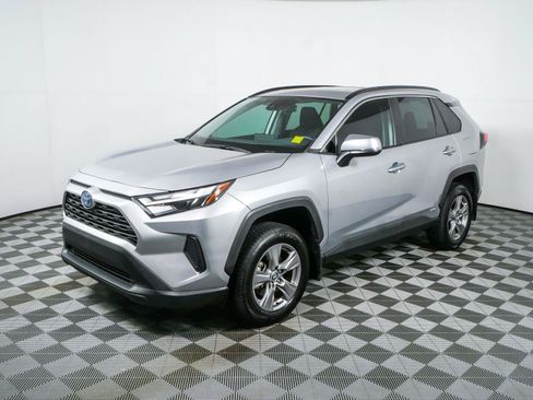 Used 2024 Toyota RAV4 XLE w/ Convenience Package AWD/4WD image 26