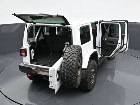 Used 2023 Jeep Wrangler Unlimited Rubicon w/ Cold Weather Group AWD/4WD image 56