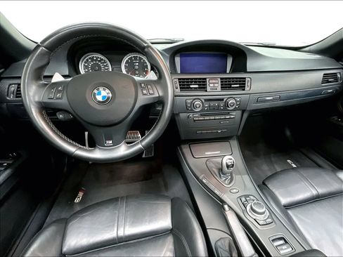 Used 2011 BMW M3 Convertible RWD image 2