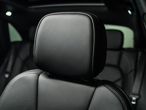 New 2026 Porsche Macan S image 20