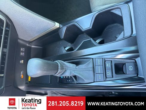 Used 2025 Toyota Camry LE w/ Convenience Package image 19